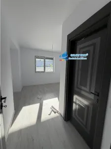 Apartament 3 camere/2 bai-curte 55mp-Boxa-Prelungirea Ghencea - foto 15