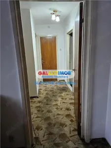 APARTAMENT 3 CAMERE DE VANZARE METROU GORJULUI - foto 2