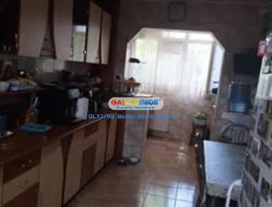 Vanzare apartament 4 camere,etaj 1 din 8 zona Pantelimon - Bucuresti