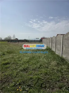 Vindem teren intravilan CC 620 mp in Calinesti - Calinesti