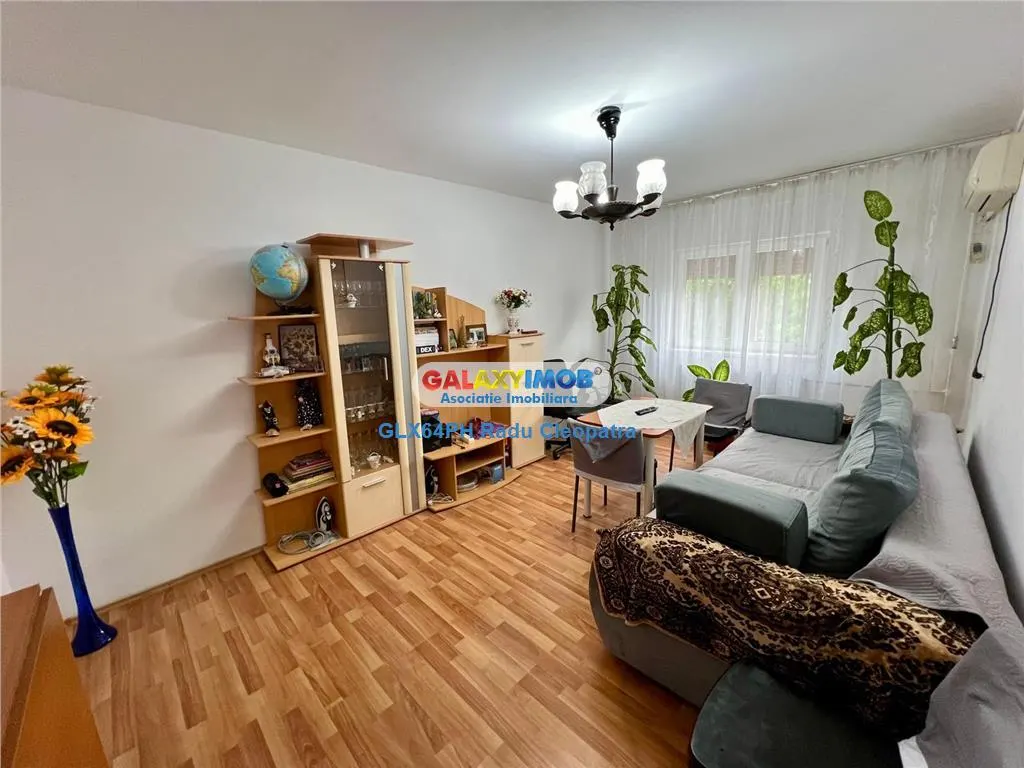 Vanzare apartament 3 camere, Ploiesti, zona Mihai Bravu - foto 1