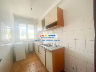Apartament cu 2 camere, decomandat de vanzare  Giulesti - Bucuresti