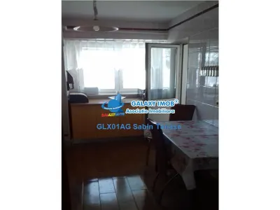 De inchiriat ap cu 3 camere ultracentral 300 euro la cheie - foto 12