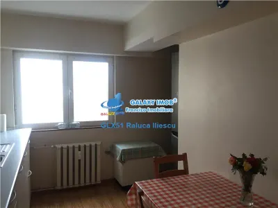 Inchiriere apartament 3 camere, Ploiesti, zona centrala - foto 13