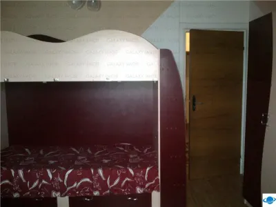 Inchiriere apartament 2 camere Fratii Golesti - foto 2
