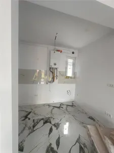 Vanzare apartament 2 camere - foto 4