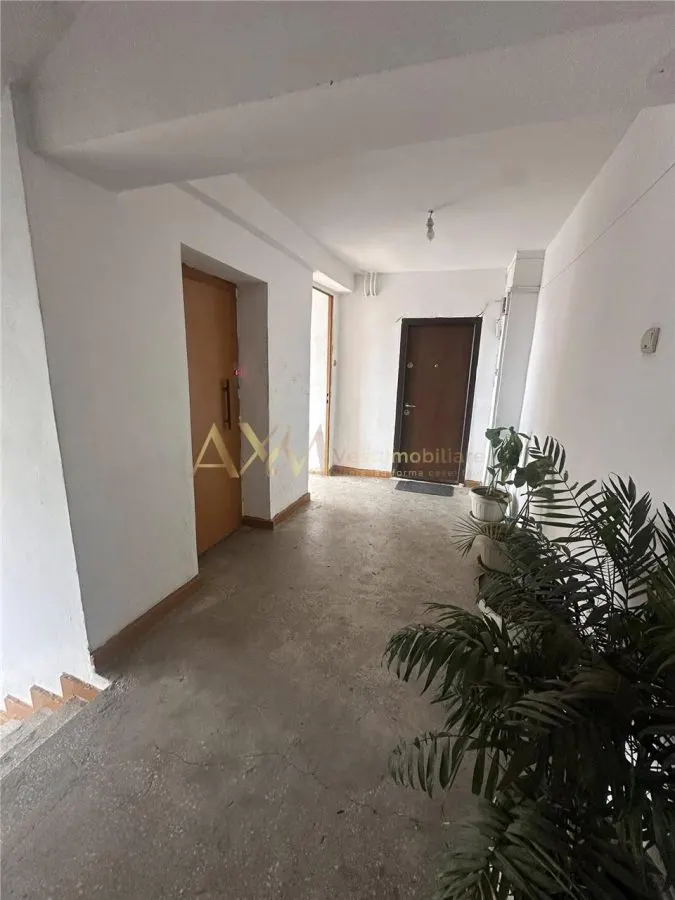 Vanzare apartament 3 camere - foto 15