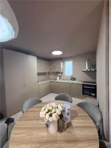 Casa deosebita cu 3 camere 7,5 ari - foto 9