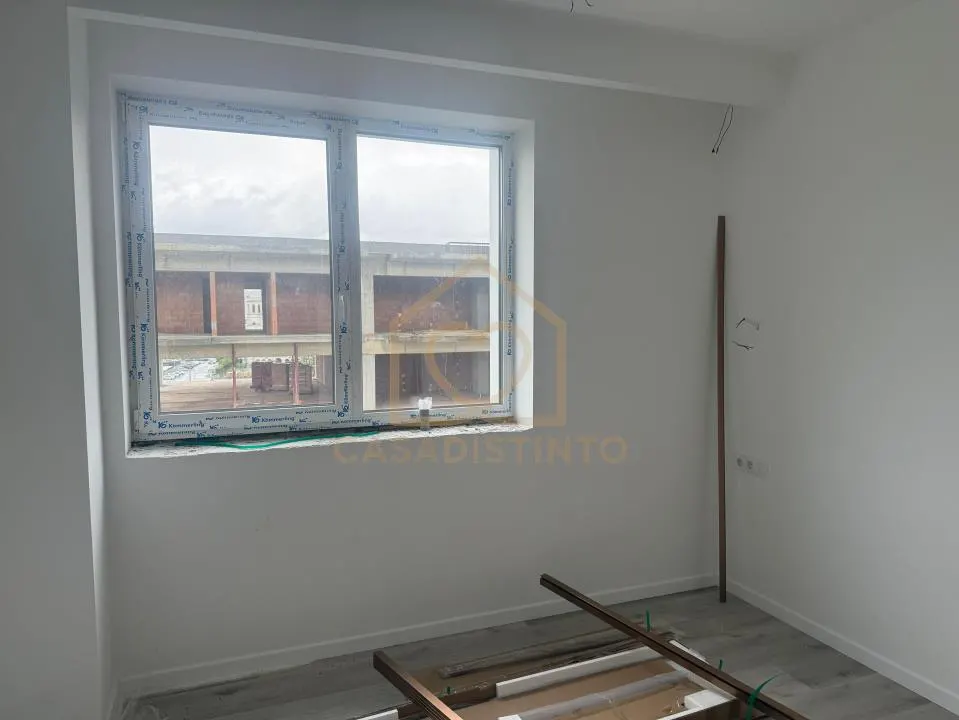 Apartament cu 3 camere finisat zona Cosbuc - foto 9