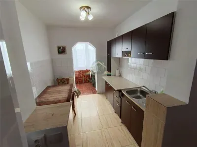 Apartament 3 camere, Rogerius, Oradea | Mobilat si Utilat | Disponibil imediat - foto 9