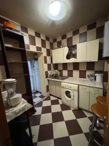 2 camere | Nerva Traian | Sector 3 | curte + beci - Bucuresti