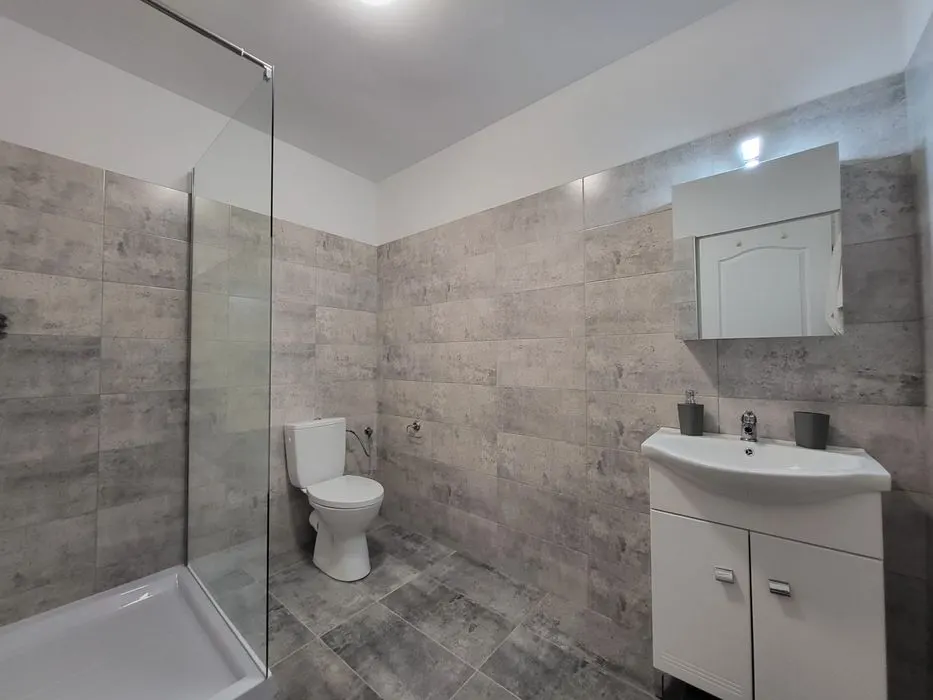 Casa de vanzare la cheie 135.000 Euro, 10 min de Baia Mare Dumbravita - foto 7