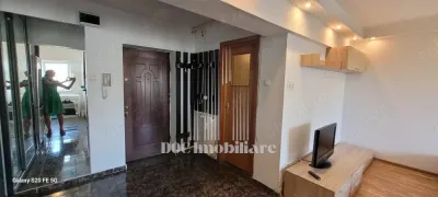 Inchiriere Garsoniera Piata Alba Iulia - foto 6