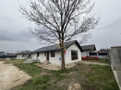 Casa pe un nivel de vanzare - Tautii-Magheraus
