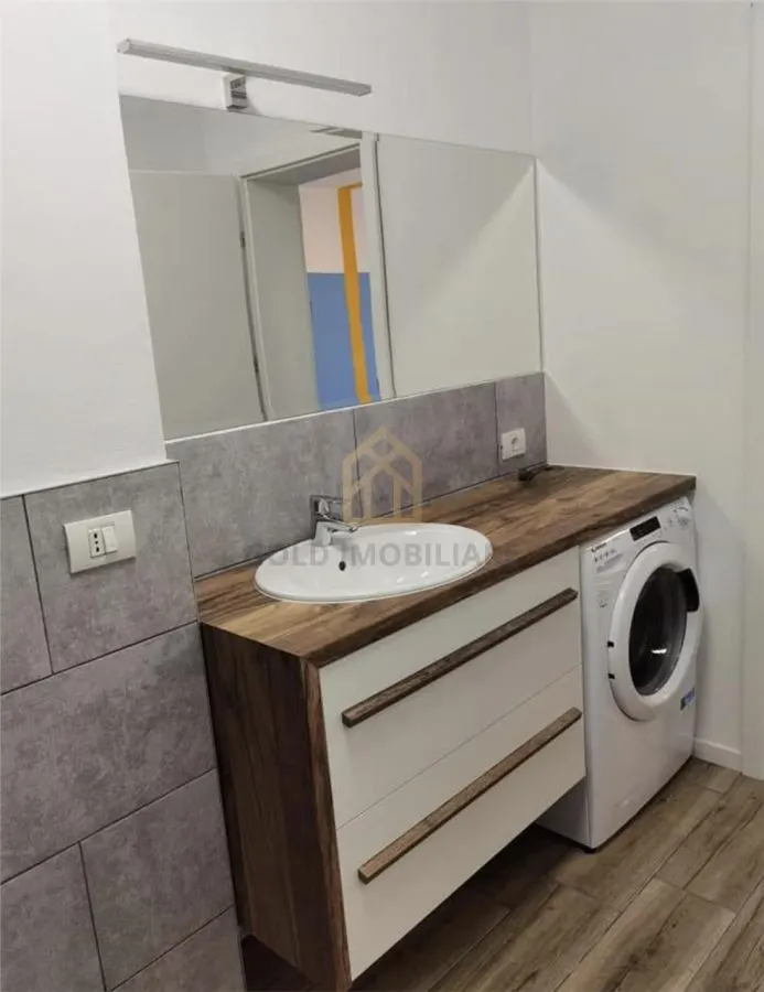 Apartament 3 camere de vanzare - foto 9