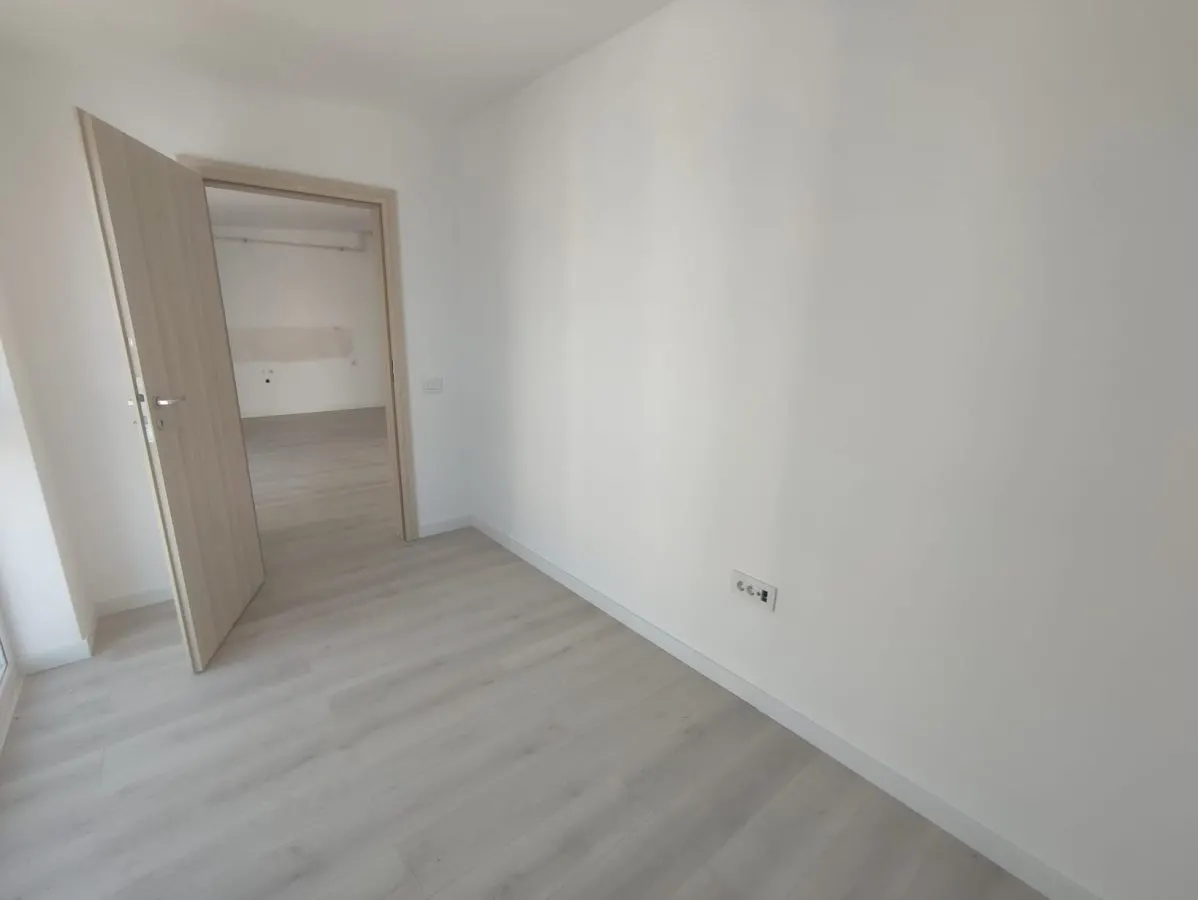 Apartament 2 camere, zona Campeador (Langa Penny, Centura) 72.000 euro - foto 2