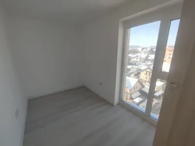 Apartament 2 camere, zona Campeador (Langa Penny, Centura) 72.000 euro - foto 3