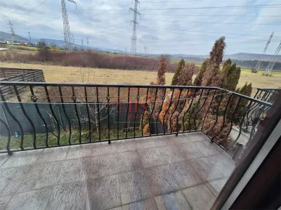 Casa cu 5 camere, tip duplex,  mobilata si utilata+gradina.Floresti zona Iazului - foto 18