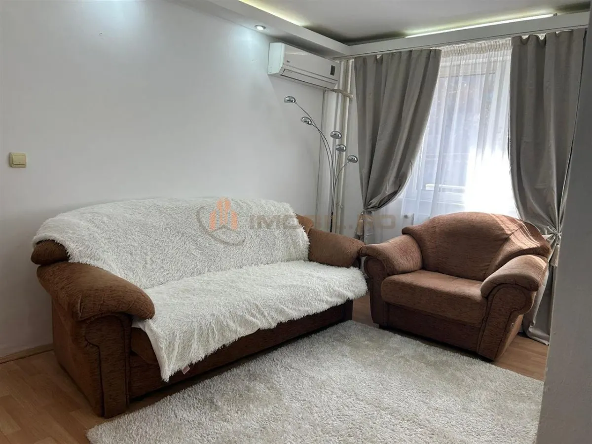 Apartament 3 camere Podu Ros - foto 8