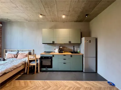 Padurea la fereastra ta– Garsoniera deosebita in LOFT Green Apartments - foto 4