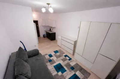 Camera tip garsoniera - renovata complet - mobilata,Triaj 39000 Euro - Brasov