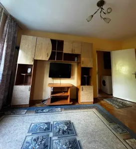 Apartament 2 camere Astra -Orizont,parter,77500 Euro - Brasov