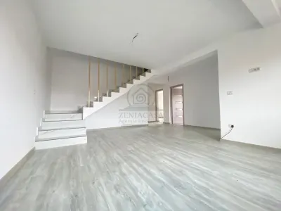 Casa Miroslava Ciurbesti 3 camere / CANALIZARE si ASFALT - foto 2
