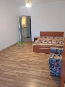 2 CAMERE RACADAU,BLOC VILA,79900 Euro - foto 2