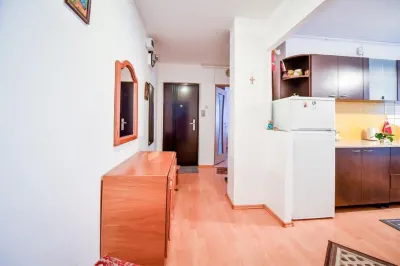 APARTAMENT 2 CAMERE ASTRA - foto 9
