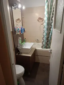 Apartament 3 camere semidecomandat de vanzare GARII - foto 7