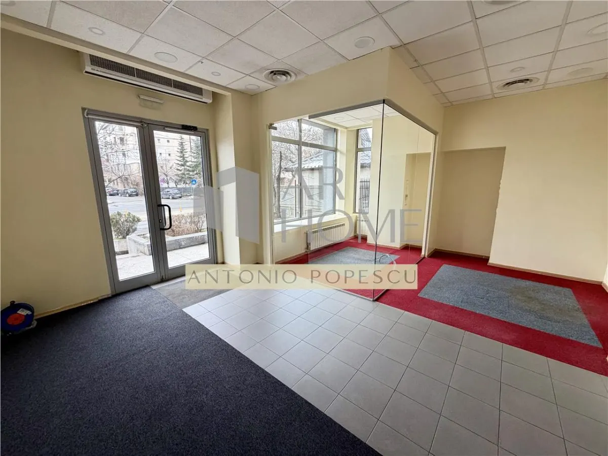 Spatiu comercial, parter de bloc, stradal, Ploiesti, Democratiei - foto 1