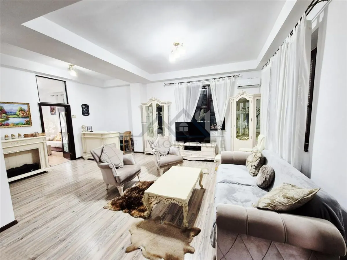 Casa tip duplex spatioasa cu garaj - foto 2