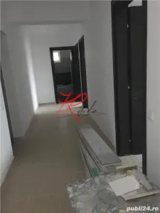OPORTUNITATE! Apartament 3 camere decomandat- Drumul Fermei - foto 7