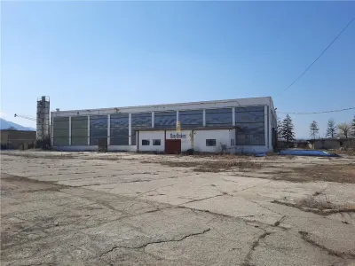 Spatiu Industrial - 2150 mp - Productie - Depozitare - Distributie - Brasov