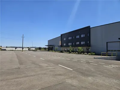 Spatiu Industrial - 5000 mp - Logistica - Productie - Depozitare - Distributie - foto 6