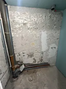 Etaj 3 | Garsoniera cu instalatii noi | Micro 15 - foto 9