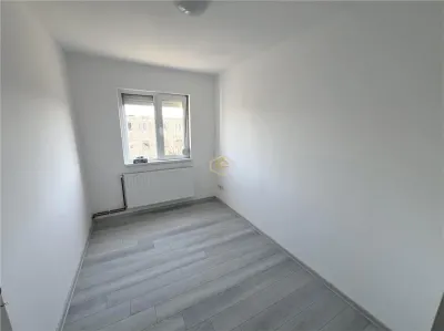 Apartament eficient, 3 camere, complet renovat - foto 7