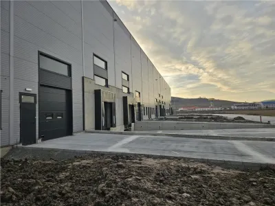 Spatii Industriale - 7000 mp - Logistica - Productie - Depozitare - foto 4