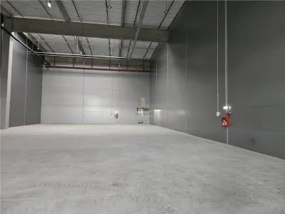 Spatii Industriale - 4500 mp - Logistica - Productie - Depozitare - foto 8