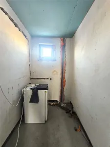 Casa pe 3 nivele | Garaj dublu | Structura solida potential excelent - foto 15