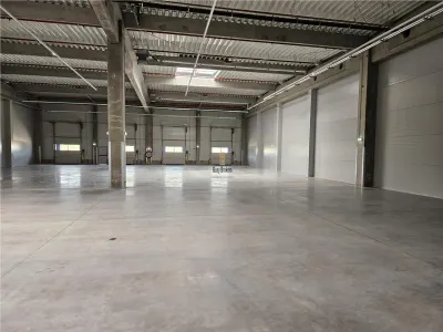 Spatiu Industrial - 2500 mp - Productie - Depozitare - Distributie - foto 2