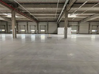 Spatiu Industrial - 2500 mp - Productie - Depozitare - Distributie - foto 8