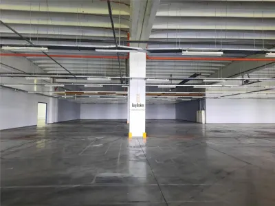 Spatiu Industrial - 1400 mp - Productie - Depozitare - Rasnov