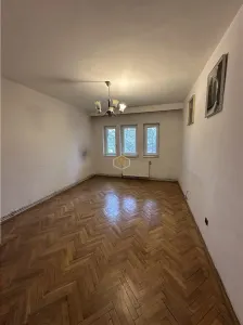 Central | Apartament spatios cu 4 camere | Etaj I - foto 10