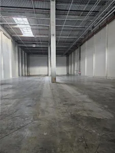 Spatiu Industrial -  2500 mp - Logistica - Productie - Depozitare - foto 6