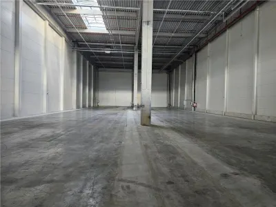 Spatiu Industrial -  2500 mp - Logistica - Productie - Depozitare - foto 9