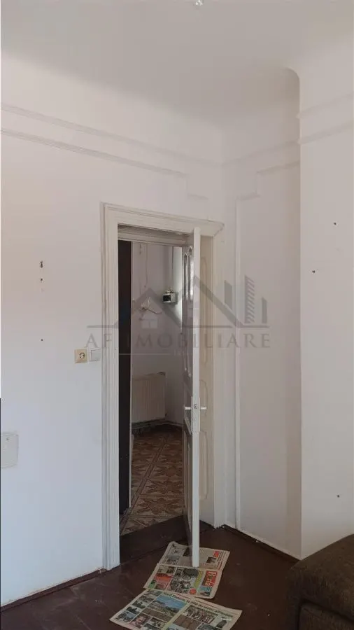 Tatarasi zona Piata Chirila teren 576mp cu casa si anexe (pretabil  si privatizare) - foto 7