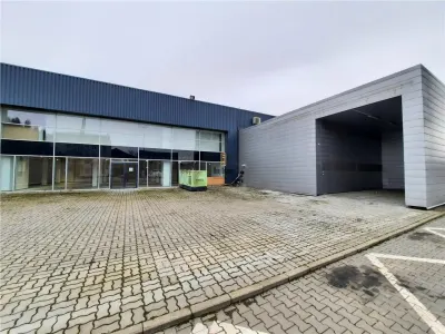 Spatiu Comercial - 300 mp - Showroom  - Servicii - foto 5