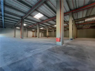 Spatii Industriale - 10000 mp - Logistica - Productie - Depozitare - Distributie - foto 3