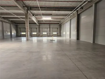 Spatiu Industrial - 4600 mp - Productie - Depozitare - Distributie - foto 6